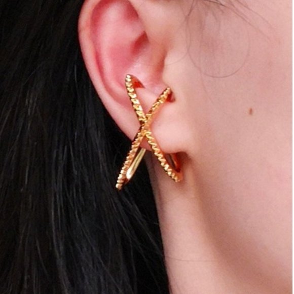 Clip On/Hook On Earrings - Gold Criss Cross - Picture 1 of 2